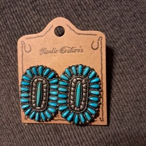 NWT Montana West earrings
